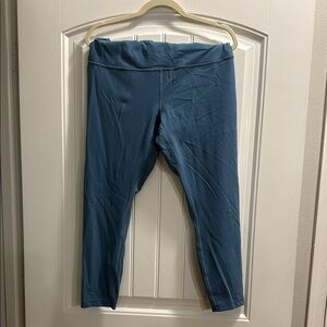 Lululemon Athletica Blue Leggings Cropped Stretchy - Small Hole on Left Hip